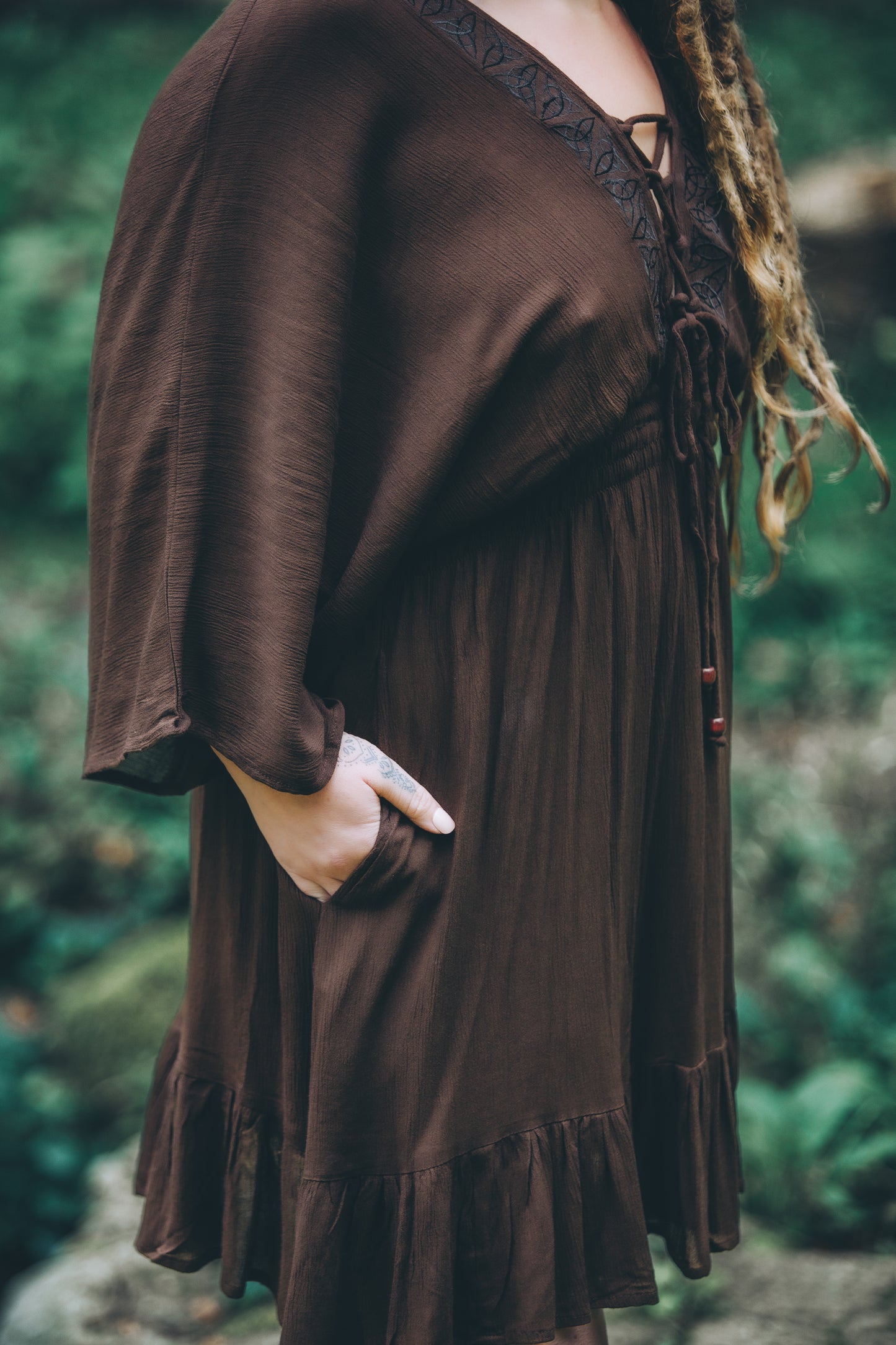 Ivy Kaftan Shortie in Earth