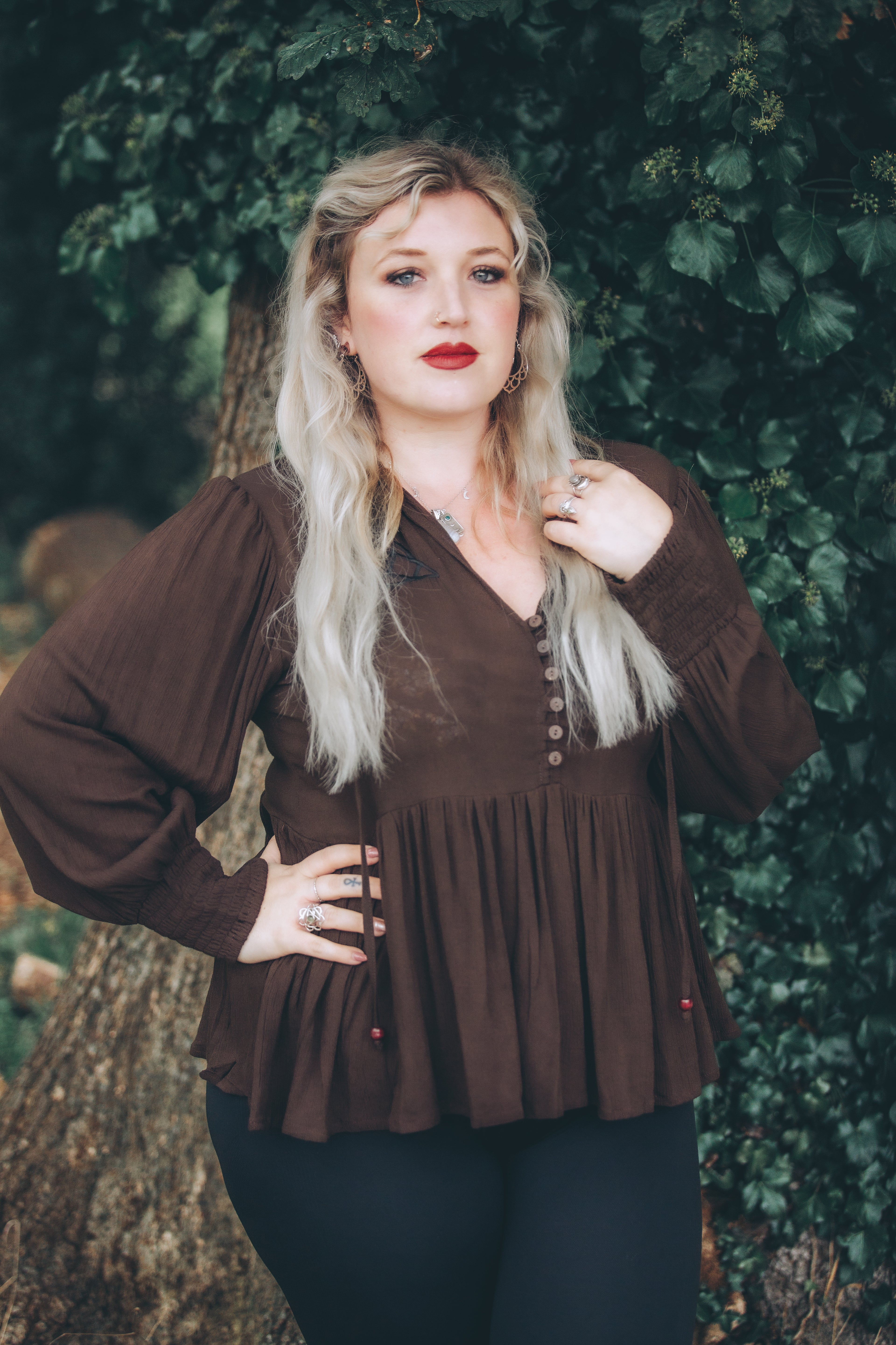 Trinity blouse in Earth