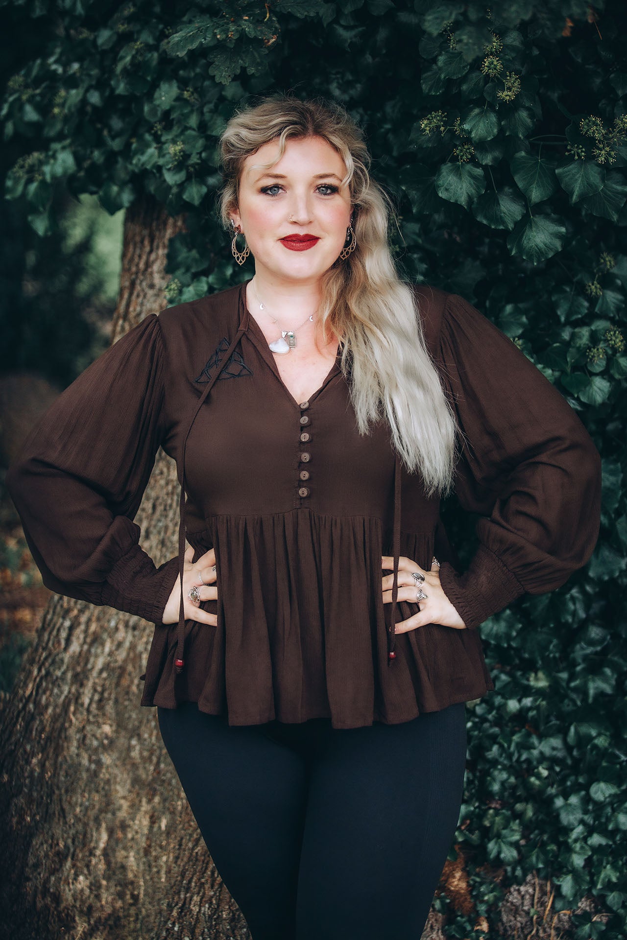 Trinity blouse in Earth