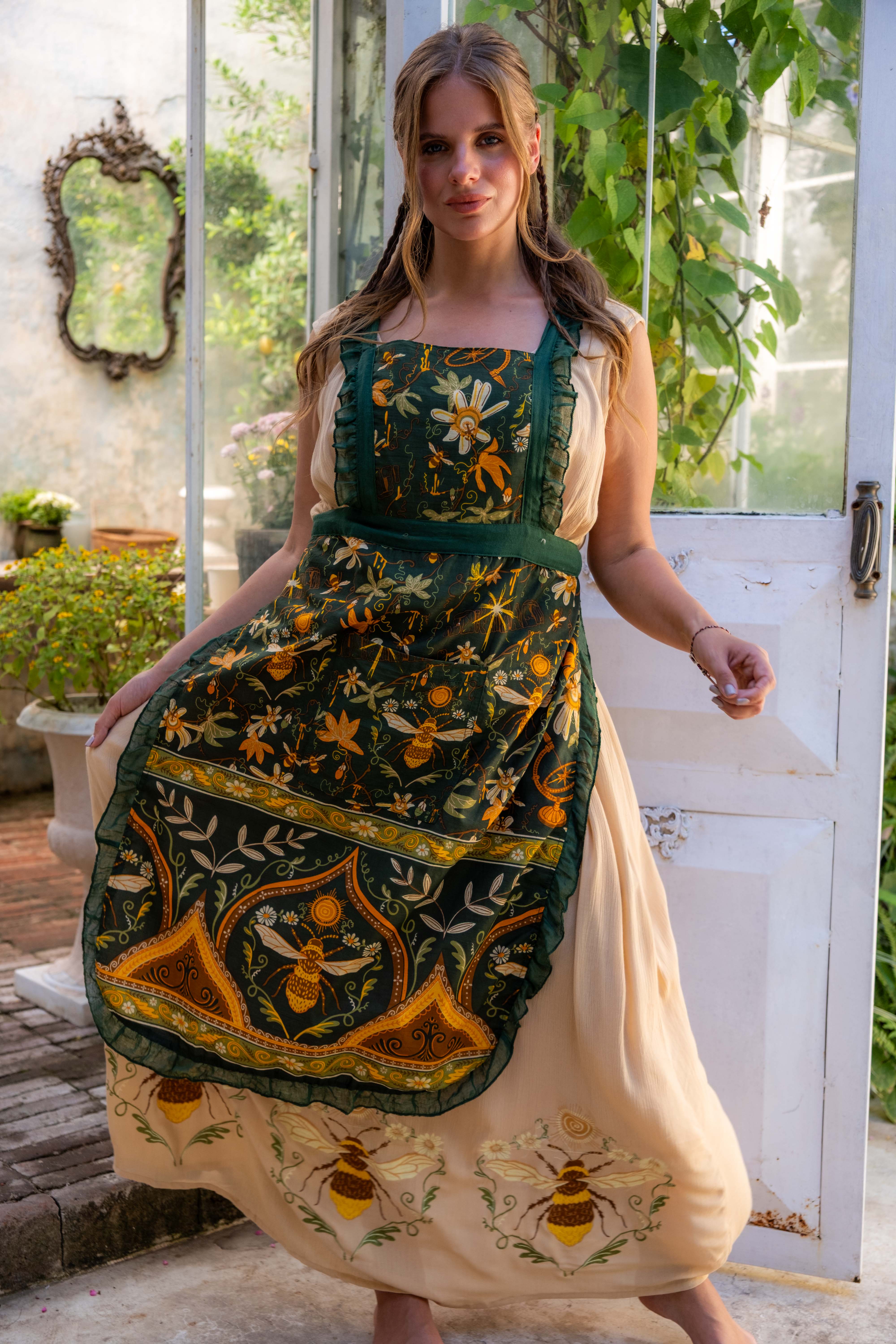 Secret Garden Summer Edition in Golden Sands Embroidered