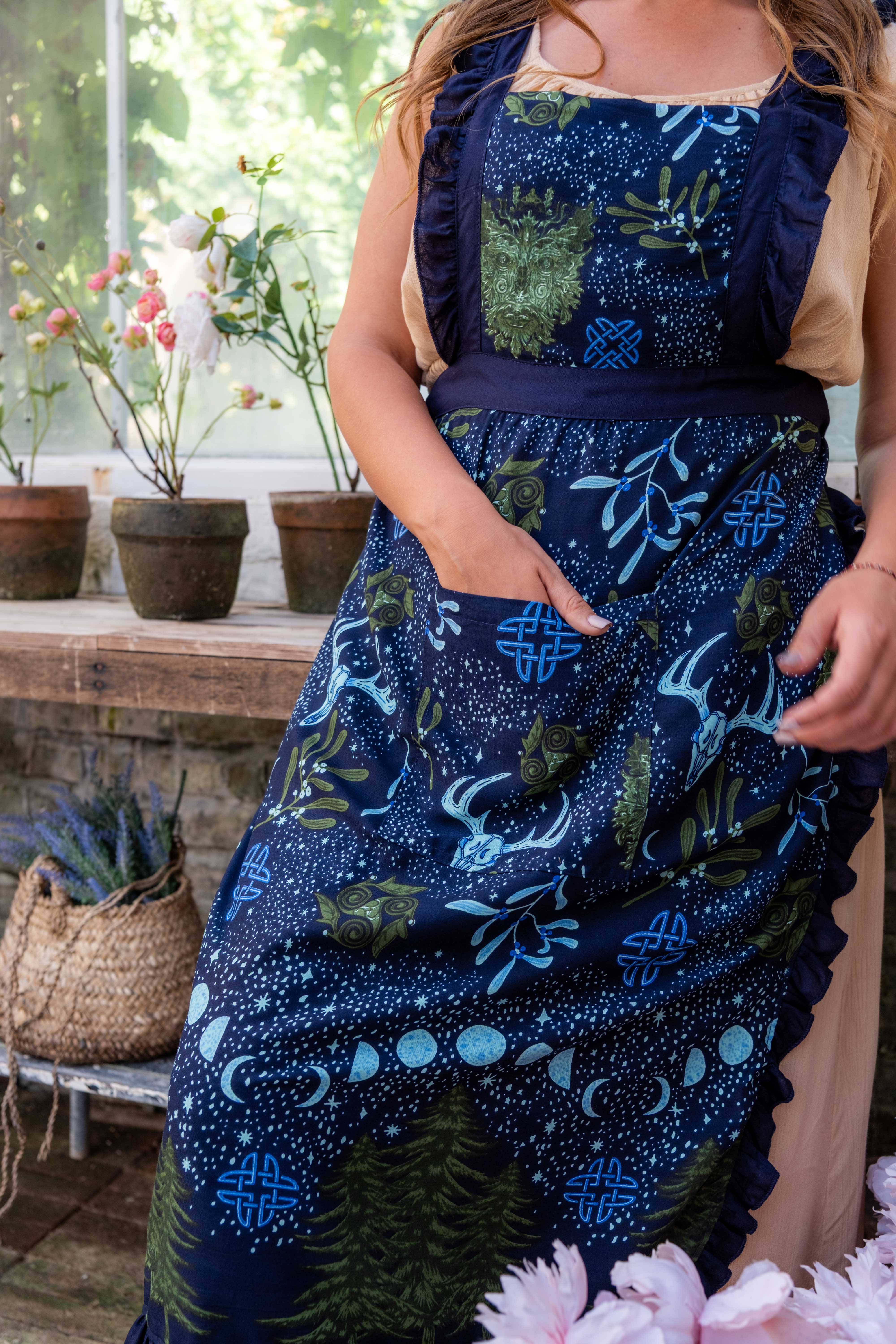 Kitchen Witch Apron in Solstice