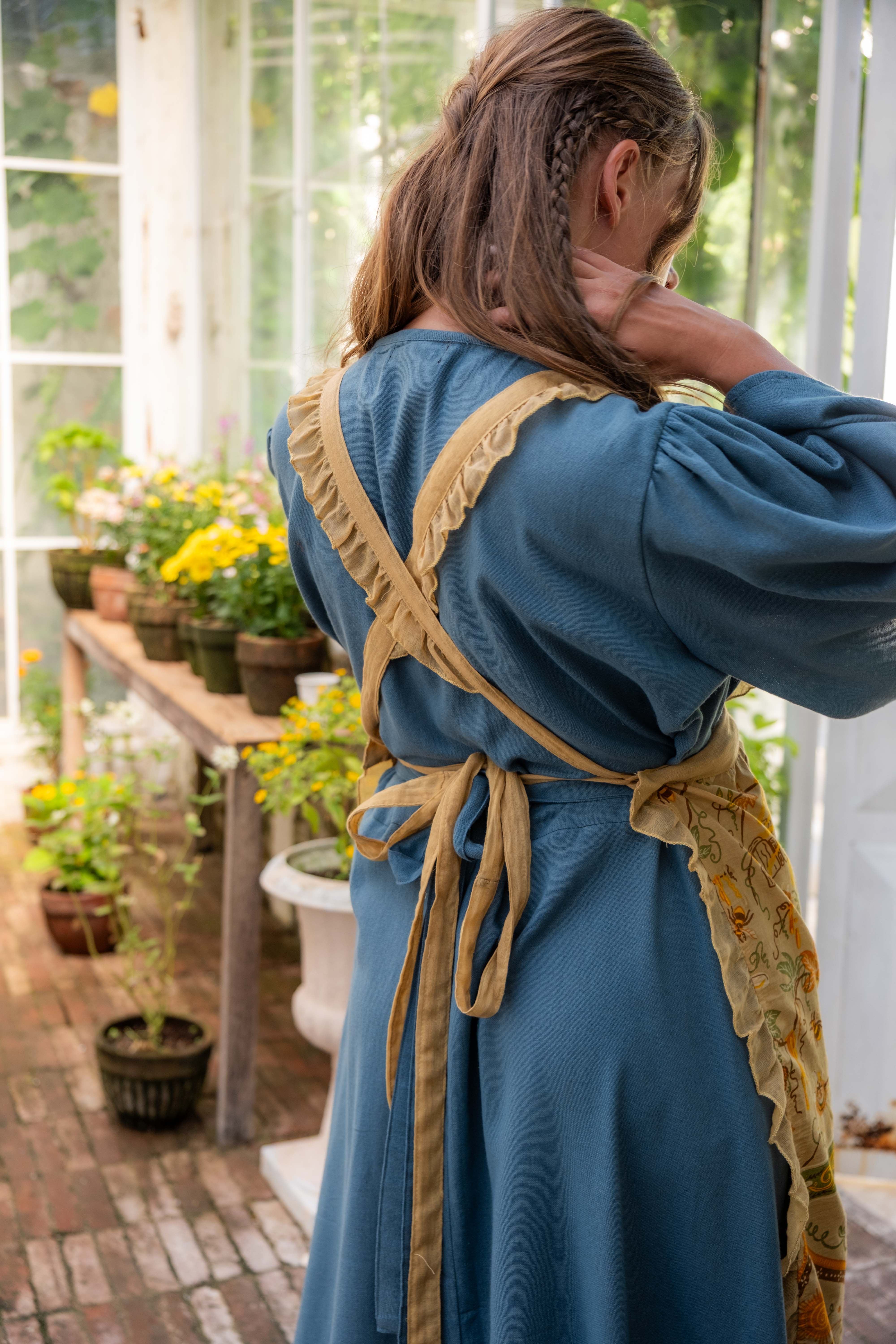 Kitchen Witch Apron in Honeycomb