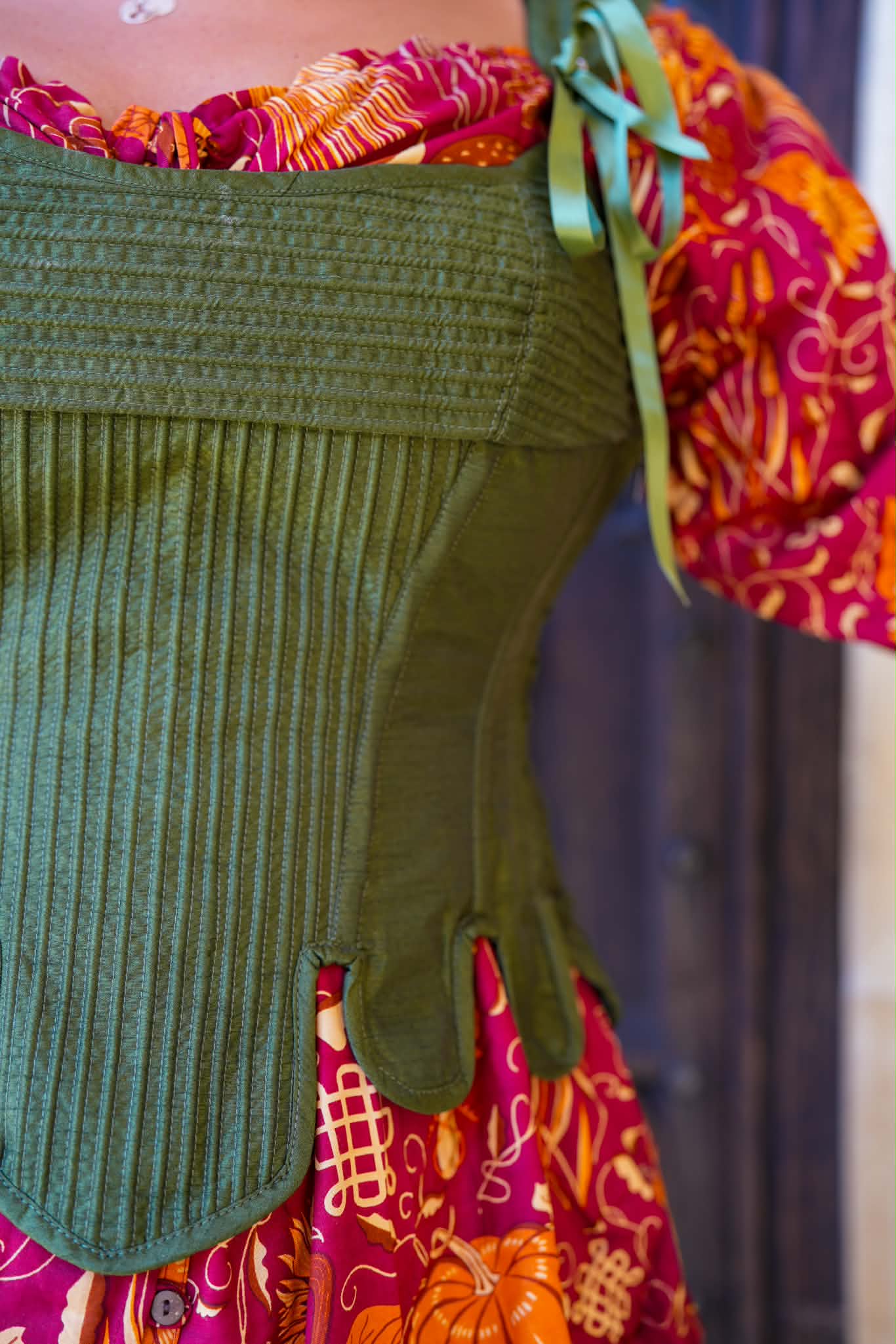 Botany Corset in Olive