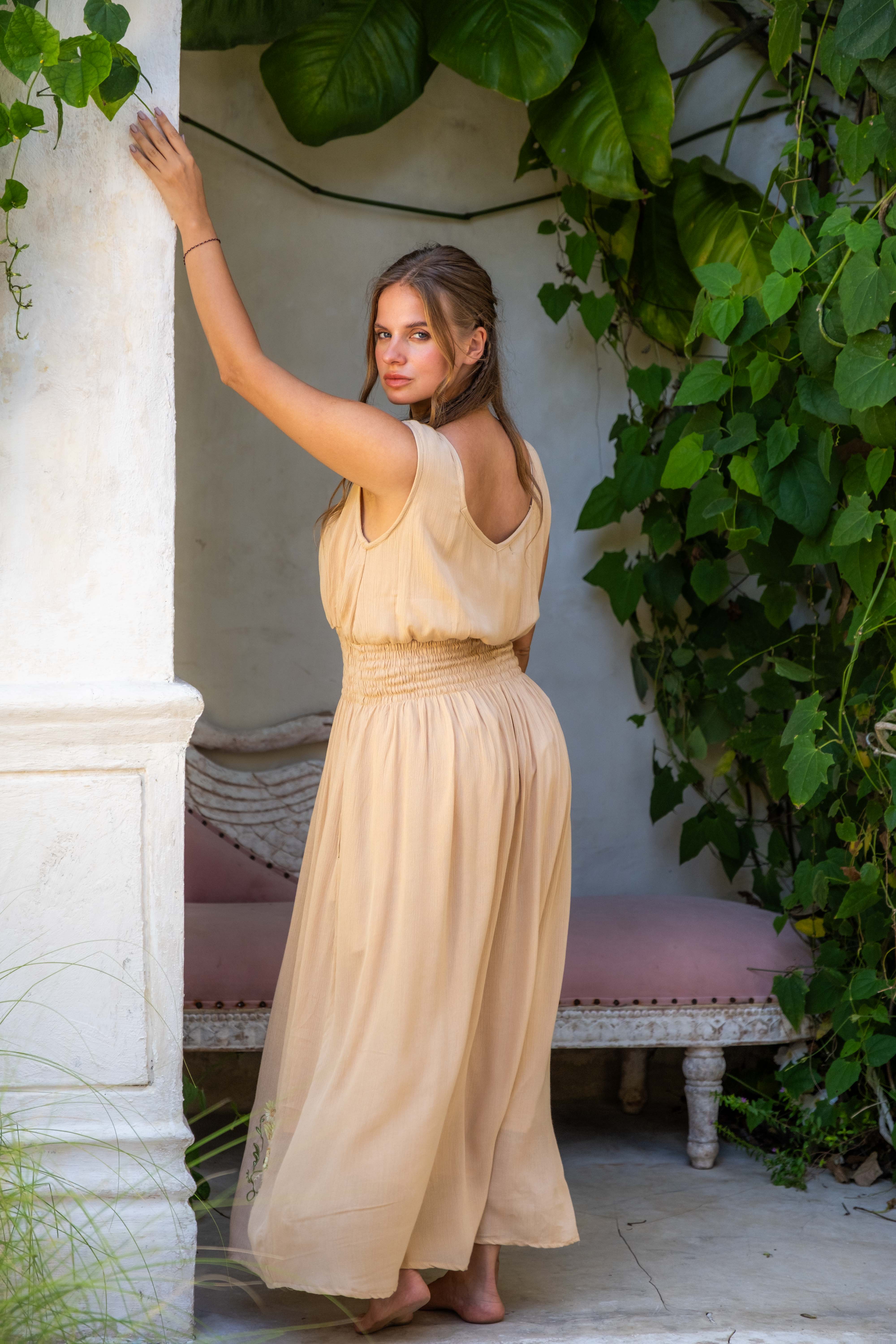 Secret Garden Summer Edition in Golden Sands Embroidered