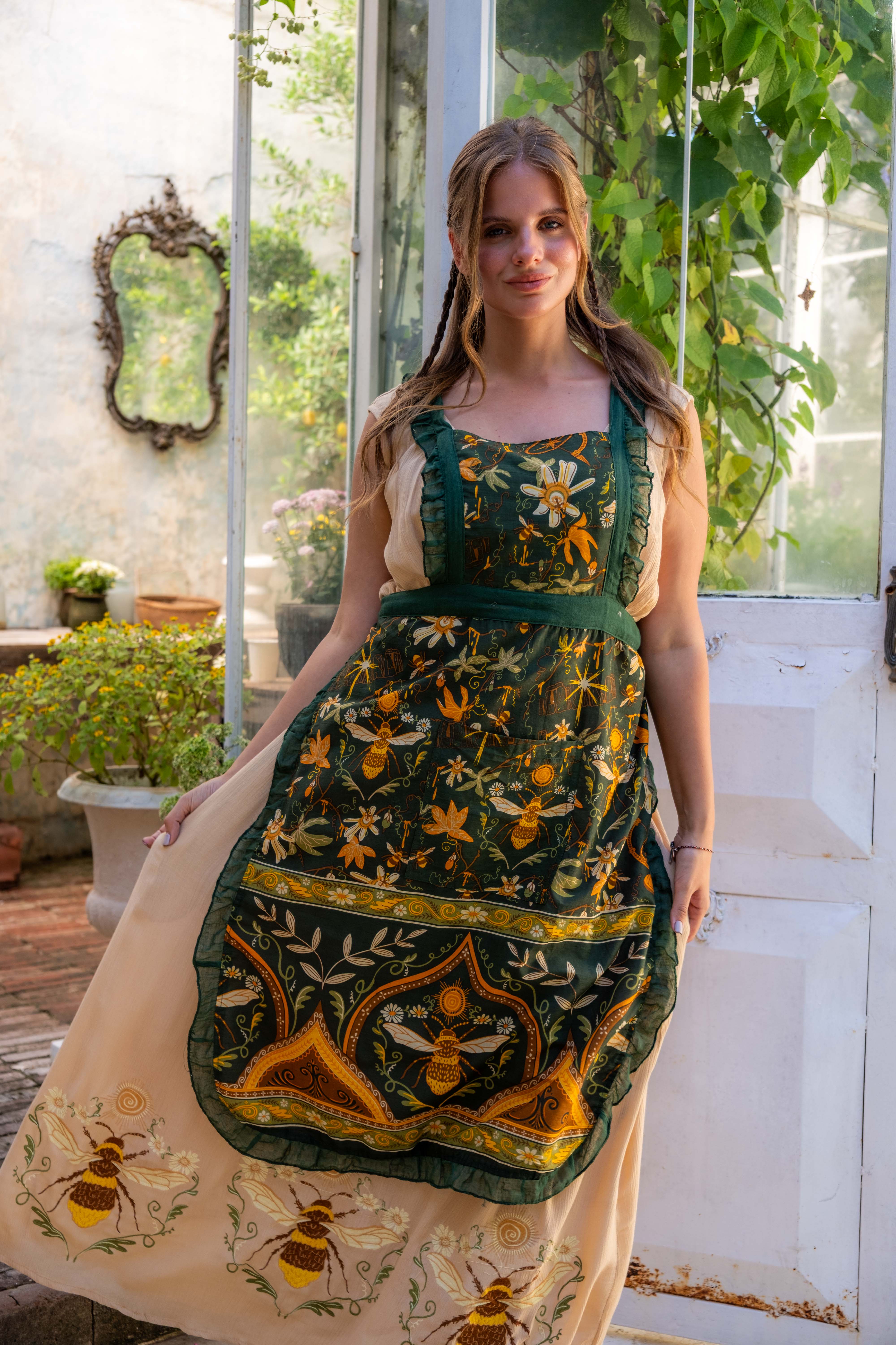 Kitchen Witch Apron in Bloom
